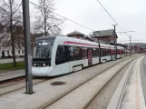 Aarhus Stadtbahn Linie L1 mit Niederflurgelenkwagen 2102-2202 am Østbanetorvet (2019)