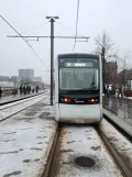 Aarhus Stadtbahn Linie L1 mit Niederflurgelenkwagen 2106-2206 am Østbanetorvet (2021)