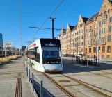 Aarhus Stadtbahn Linie L1 mit Niederflurgelenkwagen 2106-2206nah Østbanetorvet (2021)