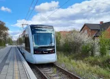 Aarhus Stadtbahn Linie L1 mit Niederflurgelenkwagen 2108-2208 am Hjortshøj (2021)