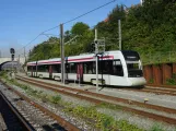 Aarhus Stadtbahn Linie L1 mit Niederflurgelenkwagen 2109-2209 am Aarhus H (2023)