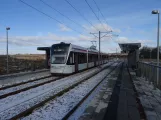 Aarhus Stadtbahn Linie L2 mit Niederflurgelenkwagen 1103-1203 am Humlehuse (2021)