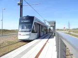 Aarhus Stadtbahn Linie L2 mit Niederflurgelenkwagen 1103-1203 am Lisbjergskolen (2019)