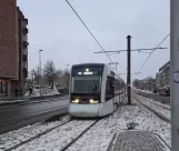 Aarhus Stadtbahn Linie L2 mit Niederflurgelenkwagen 2102-2202 am Nørreport (2021)