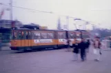 Amsterdam Straßenbahnlinie 25 mit Gelenkwagen 650 am Bahnhof Centraal (1987)