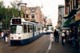 Amsterdam Straßenbahnlinie 5 mit Gelenkwagen 910 auf Prisengracht (2007)