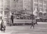 Archivfoto: Hamburg Straßenbahnlinie 7 mit Triebwagen 2041 auf Rathausmarkt (1928)