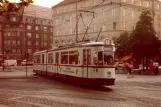 Augsburg Straßenbahnlinie 1 mit Gelenkwagen 547 auf Königsplatz (1982)