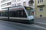 Augsburg Straßenbahnlinie 1 mit Niederflurgelenkwagen 852, die Rückseite Königsplatz (2010)