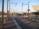 Barcelona Straßenbahnlinie T4 mit Niederflurgelenkwagen 03 auf Places de les Glories Catalenes (2015)