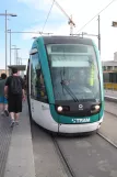 Barcelona Straßenbahnlinie T4 mit Niederflurgelenkwagen 17 am Glòries (2012)