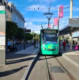 Basel Straßenbahnlinie 1 mit Niederflurgelenkwagen 316 am Bahnhof SBB (2020)