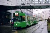 Basel Straßenbahnlinie 15 mit Triebwagen 490 am Messeplatz (2006)