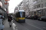 Berlin Schnelllinie M1 mit Niederflurgelenkwagen 1004nah Rosenthaler Platz (2012)