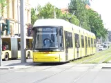 Berlin Schnelllinie M10 mit Niederflurgelenkwagen 9065nah Hauptbahnhof (2019)