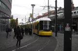 Berlin Schnelllinie M4 mit Niederflurgelenkwagen 8009 auf Neue Promenade (2012)