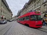 Bern Straßenbahnlinie 7 mit Gelenkwagen 742 auf Marktgasse (2024)