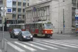 Bratislava Straßenbahnlinie 4 mit Triebwagen 7815 auf Námestie SNP (2008)