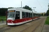 Braunschweig Straßenbahnlinie 3 mit Niederflurgelenkwagen 0754 am Weserstr. (2010)