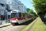 Braunschweig Straßenbahnlinie 4 mit Gelenkwagen 8153 am Alte Waage (2014)