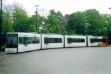 Bremen Straßenbahnlinie 2 mit Niederflurgelenkwagen 3024 am Sebaldsbrück (2005)