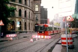 Bremen Straßenbahnlinie 3 mit Niederflurgelenkwagen 3020 auf Am Dom (2002)