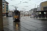 Brüssel Straßenbahnlinie 82 mit Gelenkwagen 7766 am Gade du Midi / Zuidstation (2008)