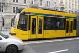 Budapest Niederflurgelenkwagen 2010 am Jászai Mari tér (2013)