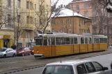 Budapest Straßenbahnlinie 19 mit Gelenkwagen 1341nah Gárdonyi tér (2013)