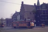 Den Haag Straßenbahnlinie 12 mit Triebwagen 1128 auf Hofweg (1987)