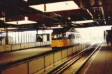 Den Haag Straßenbahnlinie 7 mit Triebwagen 1118 am Den Haag Centraal (1981)