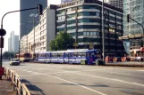 Frankfurt am Main Straßenbahnlinie 16 mit Gelenkwagen 828 nahe bei Hauptbahnhof (1991)