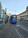 Frankfurt am Main Straßenbahnlinie 17 mit Niederflurgelenkwagen 203 am Haupbahnhof Südseite (2022)