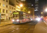 Frankfurt am Main Straßenbahnlinie 17 mit Niederflurgelenkwagen 208 am Platz der Republik (2012)