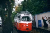 Gmunden Straßenbahnlinie 174 mit Triebwagen 8 am Hauptbahnhof (2004)