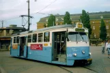 Göteborg Straßenbahnlinie 2 mit Triebwagen 849 "Kalle Glader" am Centralstation (2005)