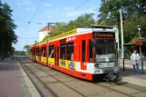 Halle (Saale) Regionallinie 5 mit Niederflurgelenkwagen 620 am Merseburg/Zentrum (2014)