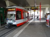 Halle (Saale) Straßenbahnlinie 7 mit Niederflurgelenkwagen 601 am Hauptbahnhof (2023)