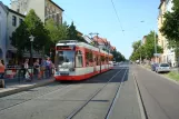 Halle (Saale) Straßenbahnlinie 7 mit Niederflurgelenkwagen 630 am Reileck (2008)