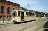 Hannover Aaßenstrecke mit Triebwagen 389 am Straßenbahn-Haltestelle (2014)