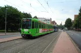 Hannover Straßenbahnlinie 5 mit Gelenkwagen 6136 am Bahnhof Leinhausen (2008)