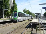 Hannover Straßenbahnlinie 7 mit Gelenkwagen 3152 am Allerweg (2022)