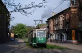 Jenakijewe Straßenbahnlinie 4 mit Triebwagen 043 auf Kalinina Ulitsa (2011)