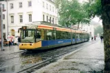 Karlsruhe Straßenbahnlinie 1 mit Gelenkwagen 305 auf Marktplatz (2007)