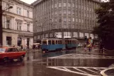 Krakau Straßenbahnlinie 17 mit Triebwagen 145 auf Basztowa (1984)