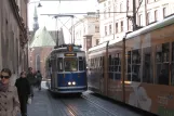 Krakau Straßenbahnlinie 18 mit Gelenkwagen 182 auf Dominikańska (2011)