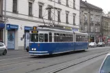Krakau Straßenbahnlinie 18 mit Gelenkwagen 182nah Stradom (2011)