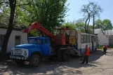 Luhansk Straßenbahnlinie 1 mit Triebwagen 167 am Fabryka Lokomotyw (2011)