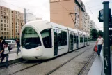 Lyon Straßenbahnlinie T3 mit Niederflurgelenkwagen 57 am Gare Part-Dieu Villette (2007)