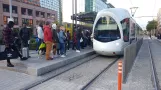 Lyon Straßenbahnlinie T4 mit Niederflurgelenkwagen 70 am Gare Part-Dieu Villette (2018)